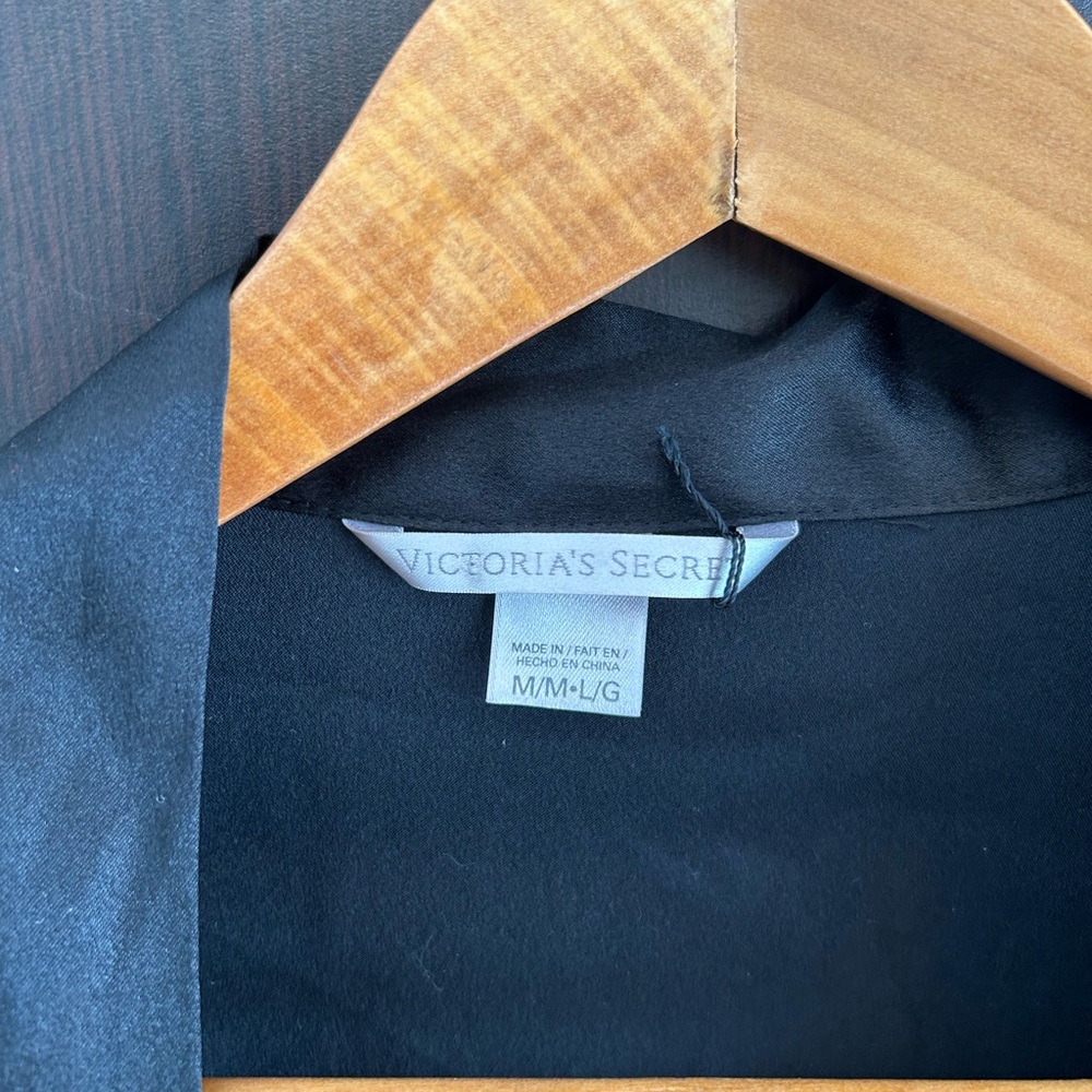 Victoria's Secret Elegant Black Satin Robe